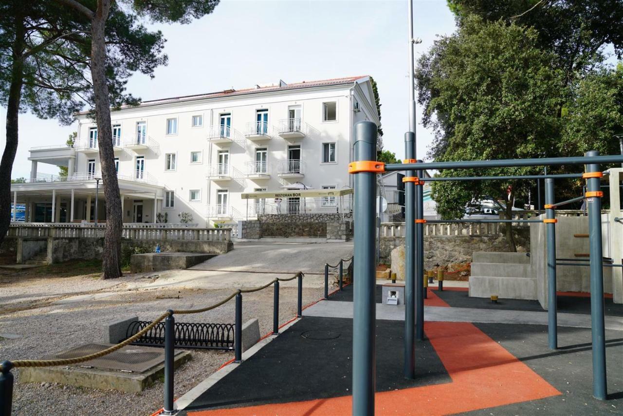 Sesar Apartments Krk - No. 3 Cvita Krk Town Eksteriør billede